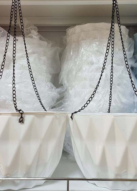 Hanging Diamond-Cut Plastic Pot
